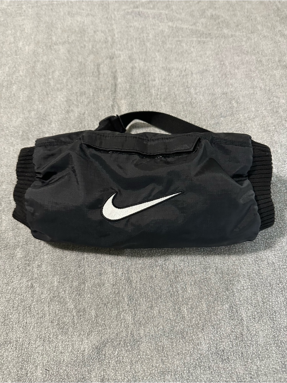 Nike Hyperwarm Black White Swoosh Logo Adult Hand Warmer Belted w/Pocket Thermal